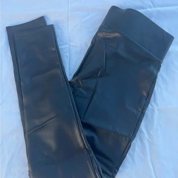 LOFT Black Faux Leather Leggings NWT - Picture 5 of 5